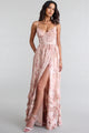 Maxikleid mit Spaghettiträgern und gerafftem Saum