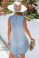 Ärmelloses Denim-Minikleid mit V-Ausschnitt – Skye